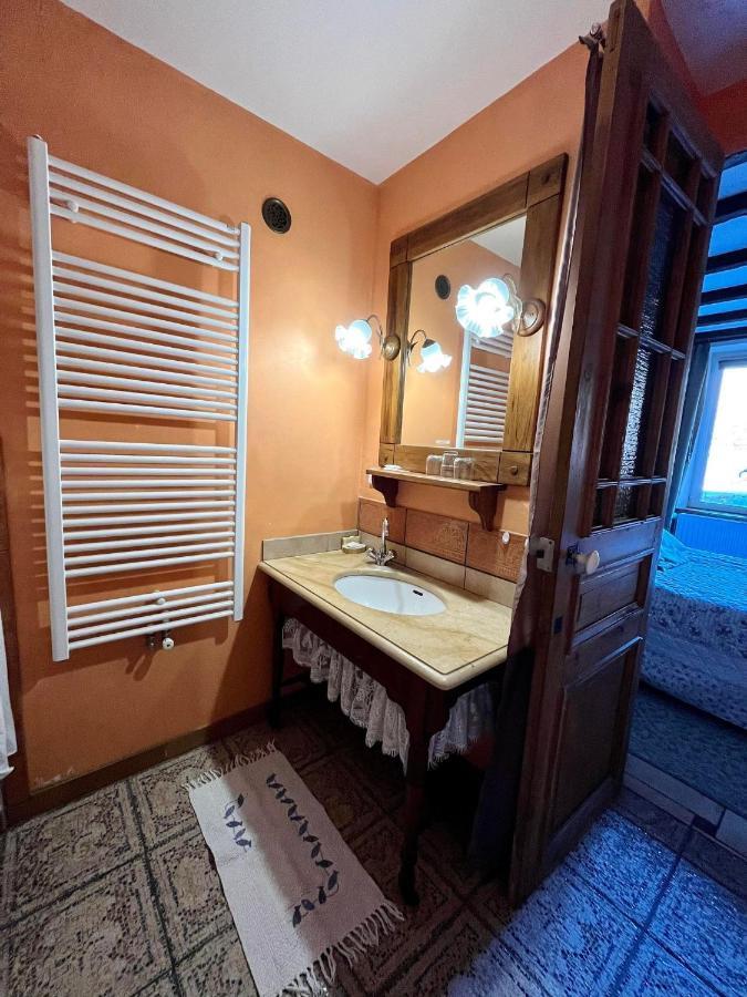 Le Petit Bois Normand Hotell Champ-du-Boult Eksteriør bilde